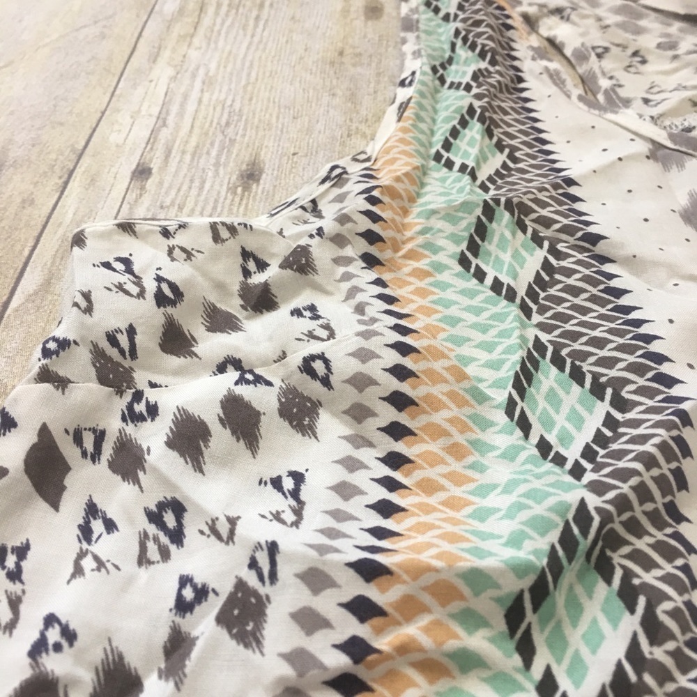 Charming Charlie Print Tank - Picture 3 of 6